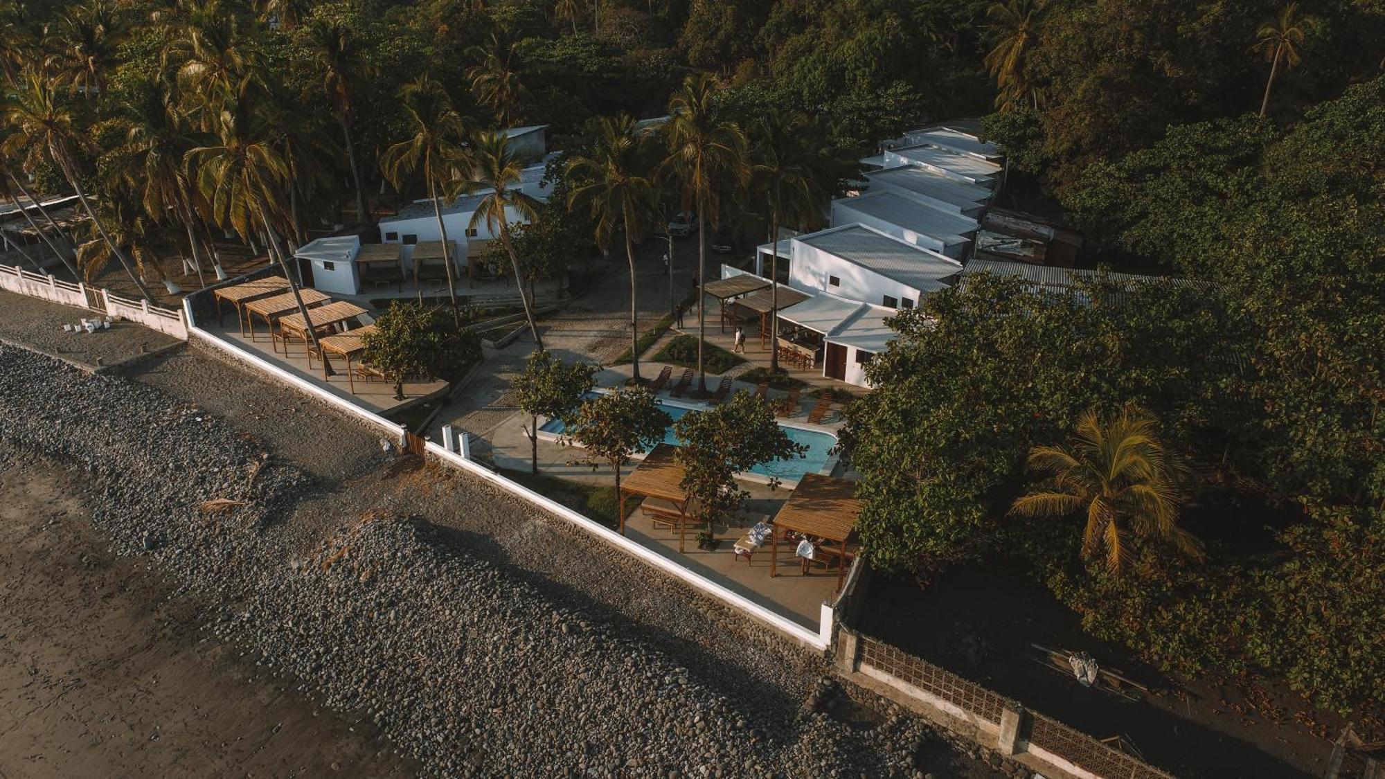 Coco Surf Tropical Village Ла Либертад Екстериор снимка